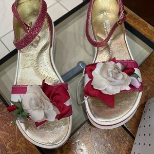 Monnalisa Girls shoes sandals size 33